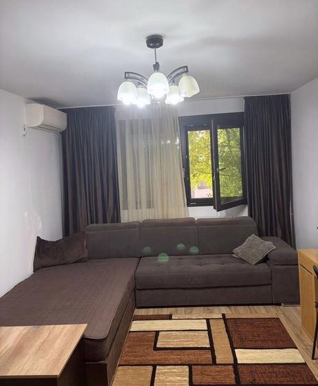 4 camere, 82 mp, parter, parcare, boxă, renovat, metrou la 400 m - 2