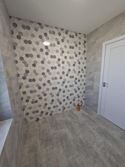 Casă cu 4 camere în Exterior Vest