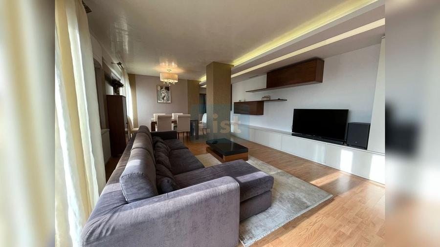 Apartament cu 3 camere decomandat, mobilat în Zorilor