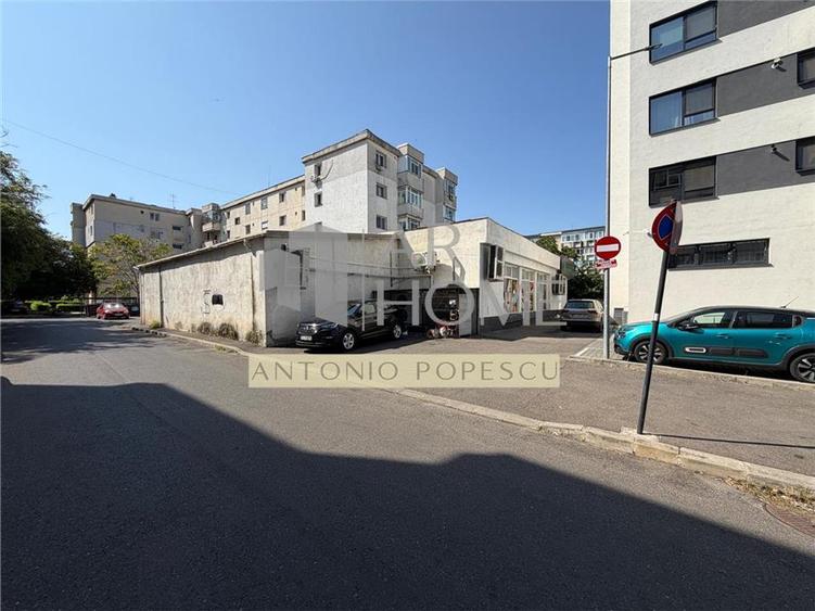 Spațiu comercial, de 483 mp, în Democrației