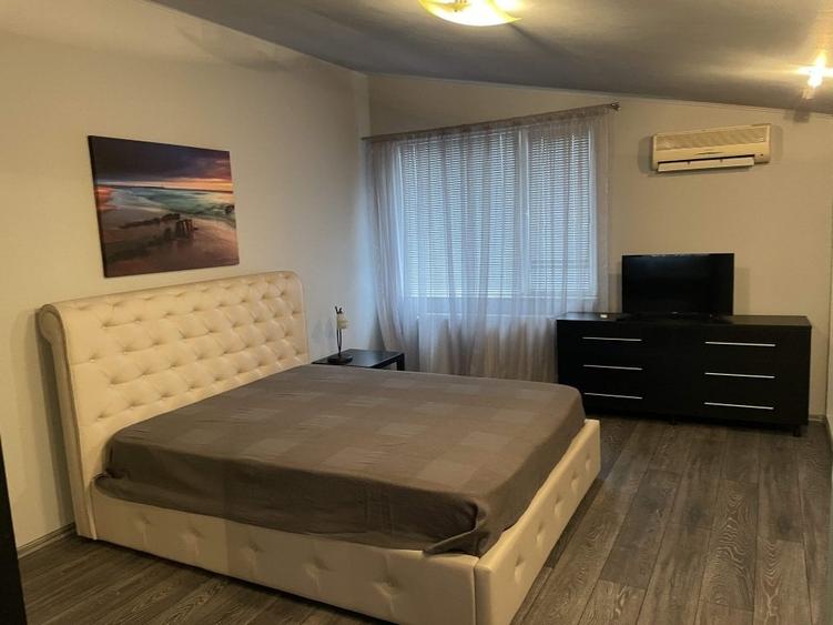 Apartament cu 3 camere decomandat în Crișan