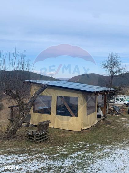 Spațiu comercial, de 180 mp, în Bratca