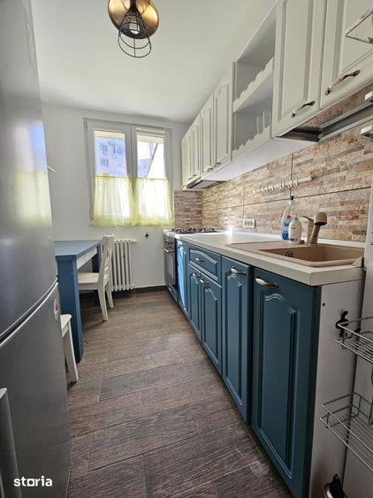 Apartament cu 2 camere semidecomandat în Vatra Luminoasă