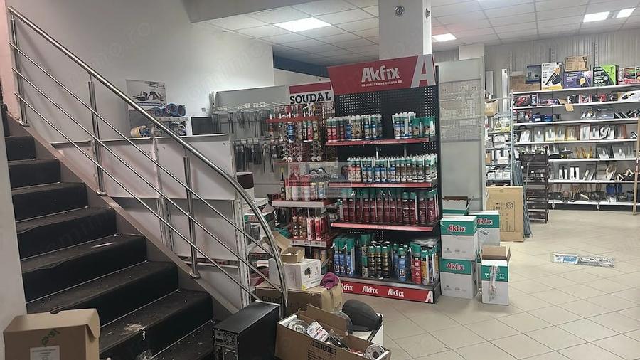 Spațiu comercial, de 800 mp, în Nord
