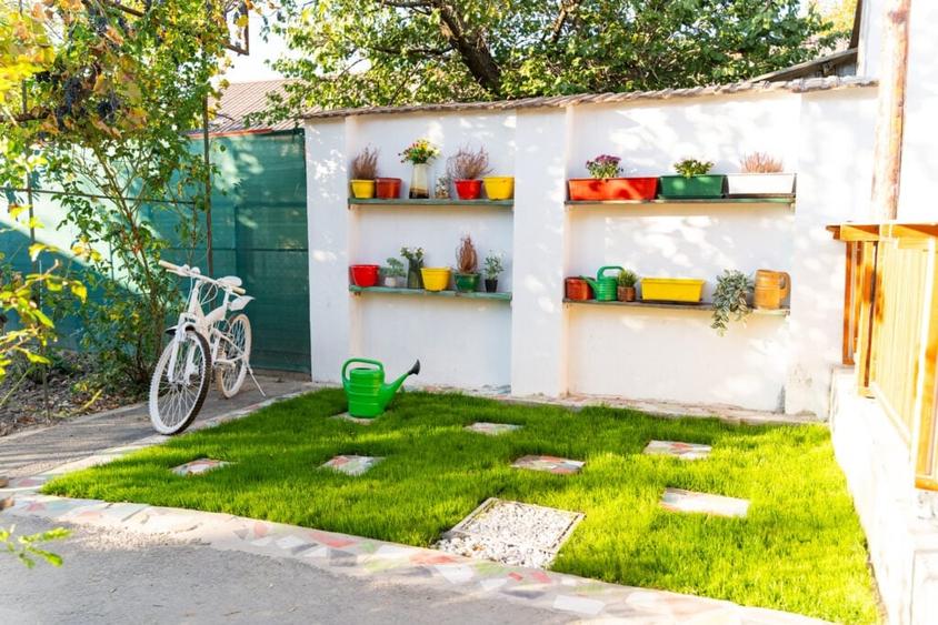 Casă individuală cu 5 camere cu Canalizare în Central