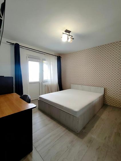 Apartament cu 2 camere decomandat în Bd. Independenței