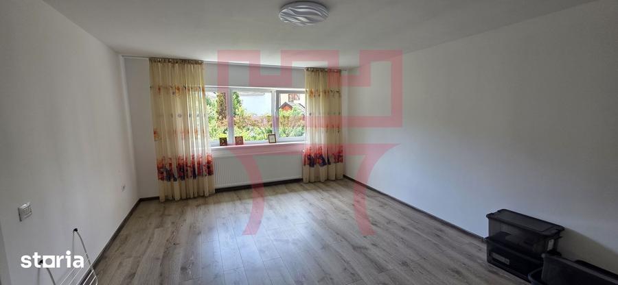 Casă cu 5 camere decomandat cu Teren 800 Mp în Plopilor