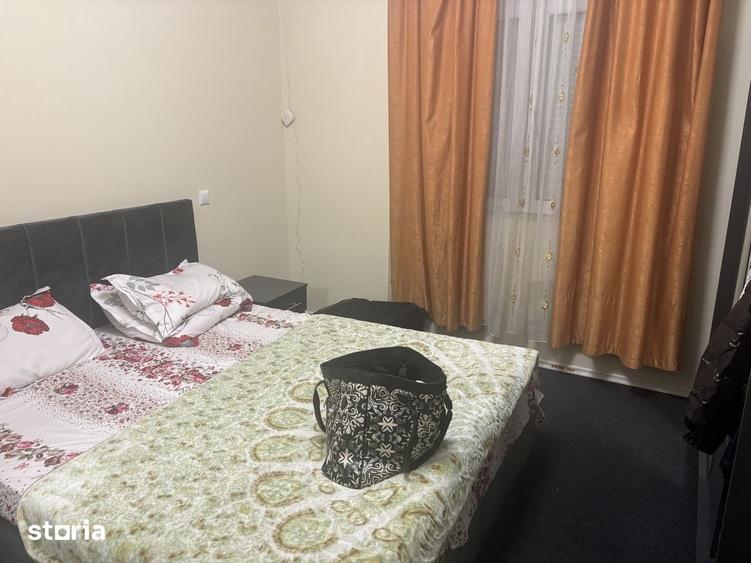 Casă cu 3 camere cu Teren 50 Mp în Centrul Civic