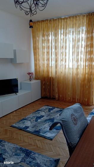 Apartament cu 2 camere semidecomandat în Grivița