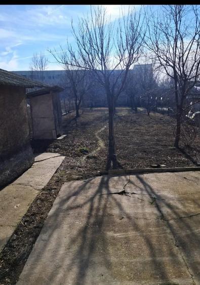 Casă cu Teren 600 Mp în Central