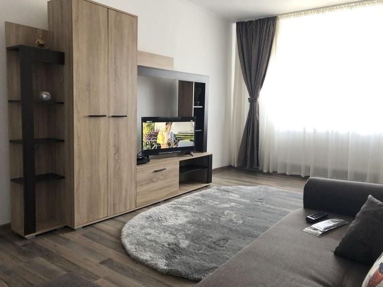 Inchiriez Apartament 2 camere - 3