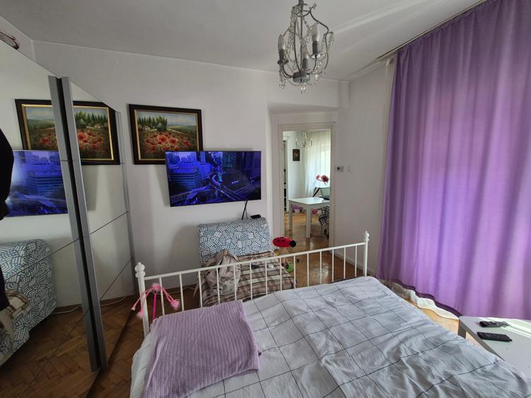 Apartament cu 2 camere semidecomandat, mobilat în Cișmigiu