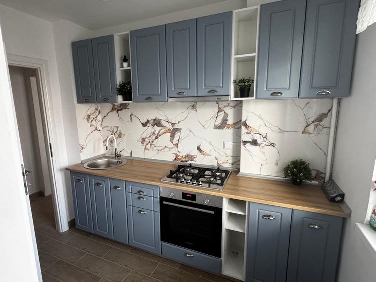 Apartament cu 2 camere semidecomandat, mobilat în Unirii