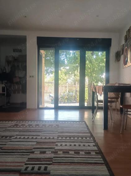 Casă cu 5 camere cu Teren 945 Mp în Central