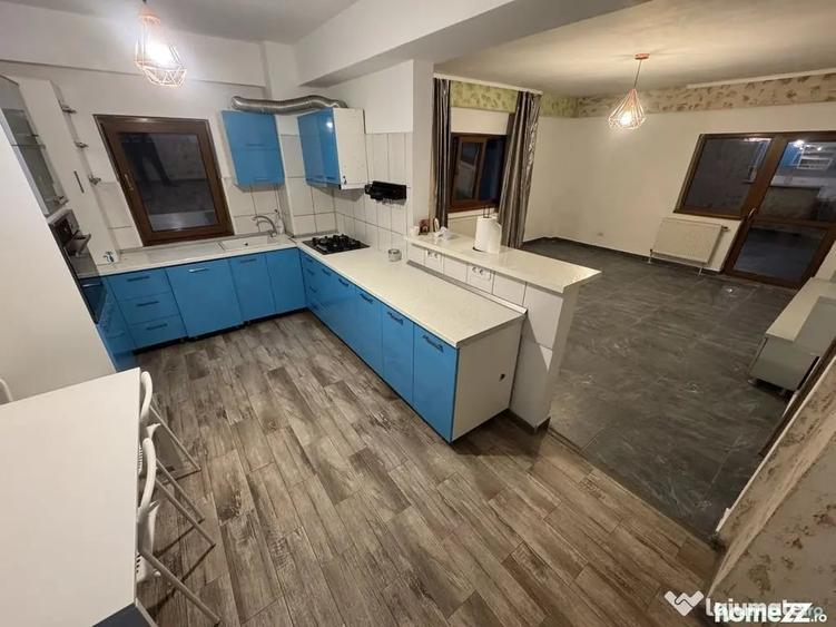 Apartament cu 2 camere decomandat în Casa de Cultură