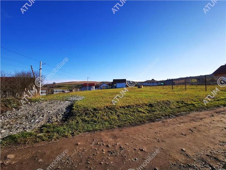 Teren Construcții intravilan de 500 mp, în Hamba