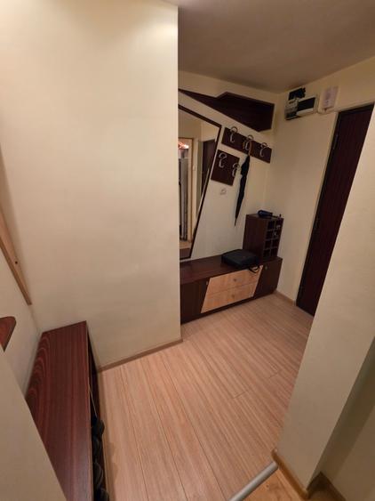 Apartament cu 2 camere semidecomandat în Titulescu