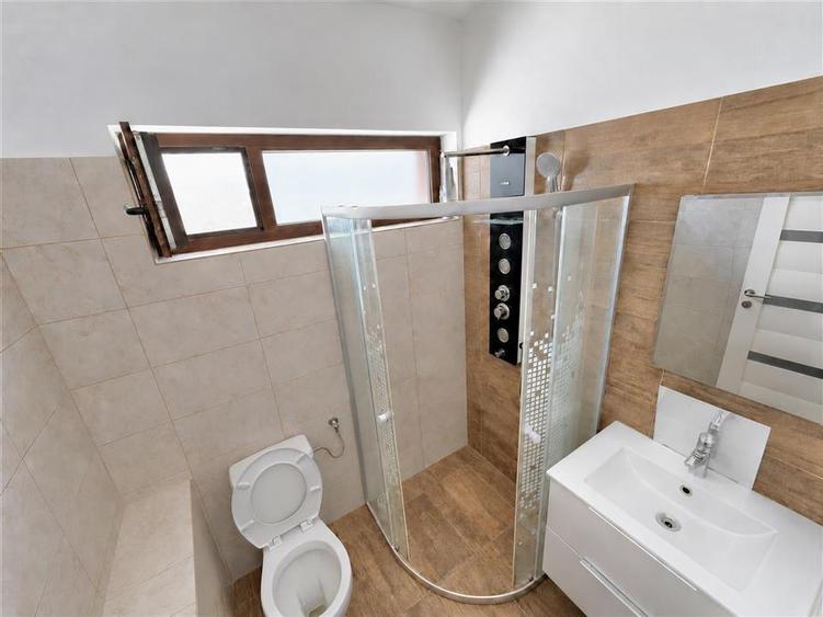 Duplex cu 3 camere cu Teren 129.94999694824 Mp în Bartolomeu