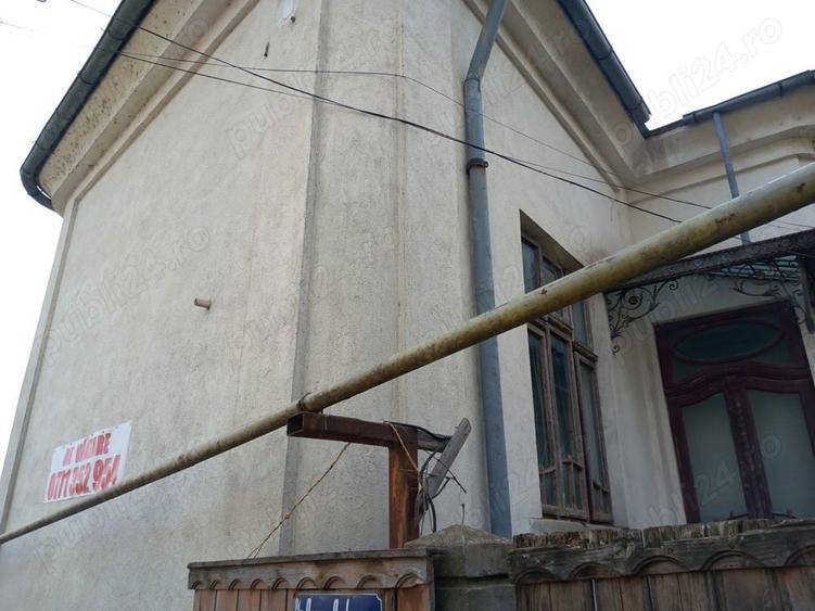 Casă cu 4 camere în Bârlad