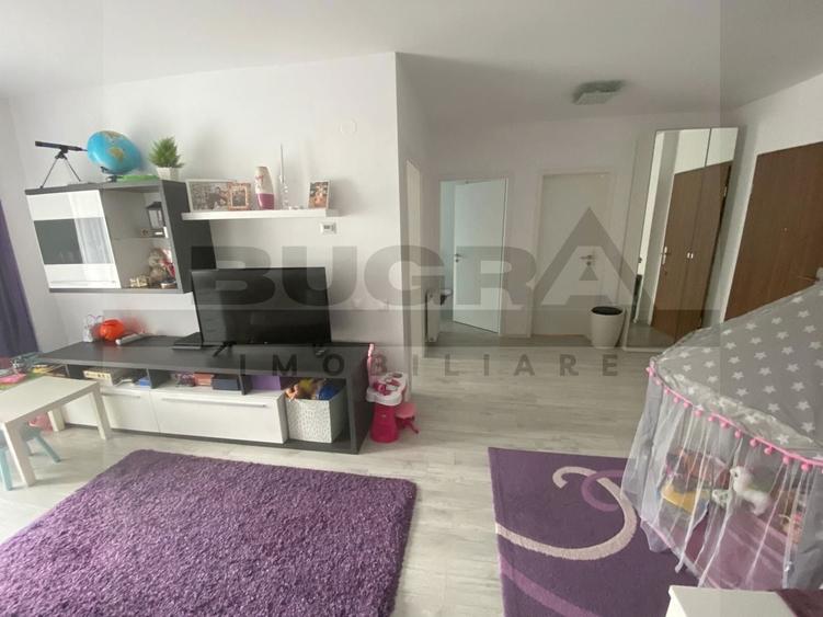Apartament cu 2 camere semidecomandat, mobilat în Bună Ziua