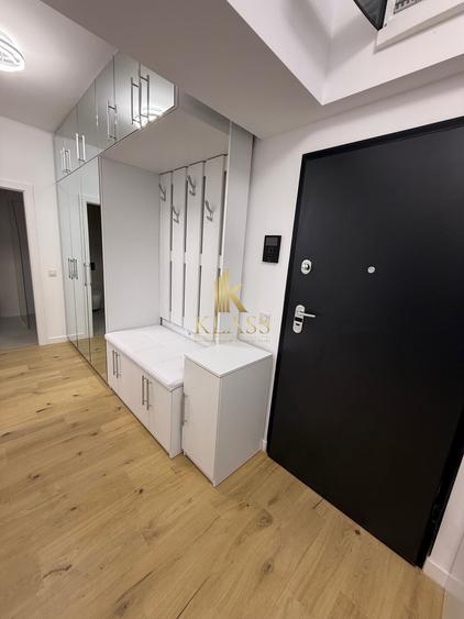Apartament cu 3 camere decomandat, mobilat în Voluntari