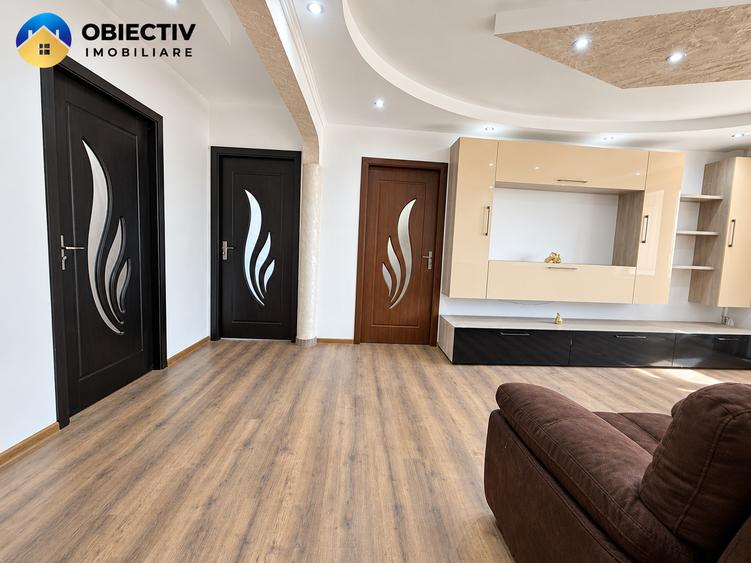 Apartament cu 4 camere decomandat în Mărăței
