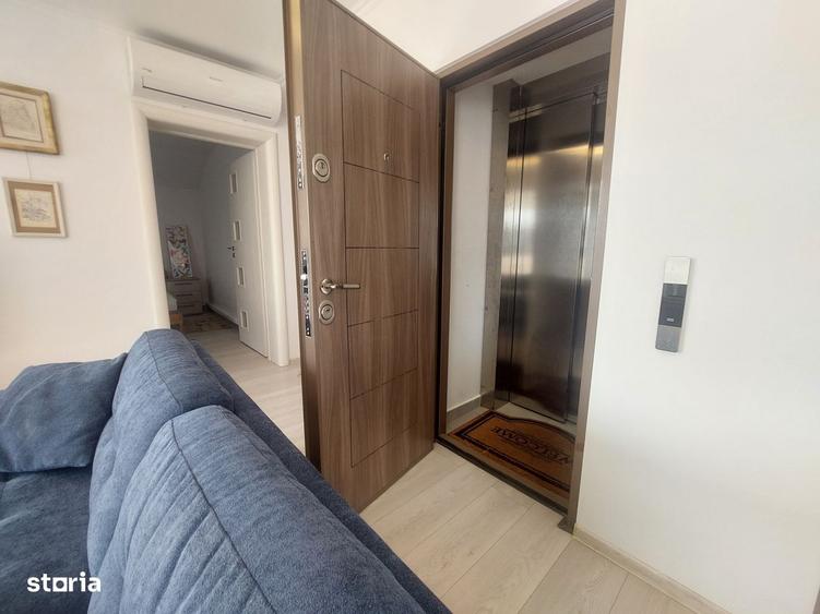 Apartament cu 4 camere în Tractorul