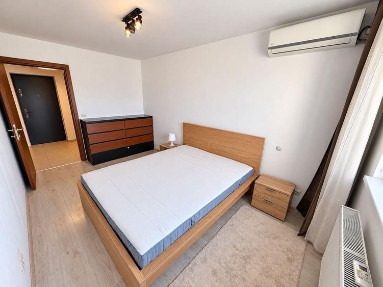 Apartament cu 2 camere semidecomandat, mobilat în Titan
