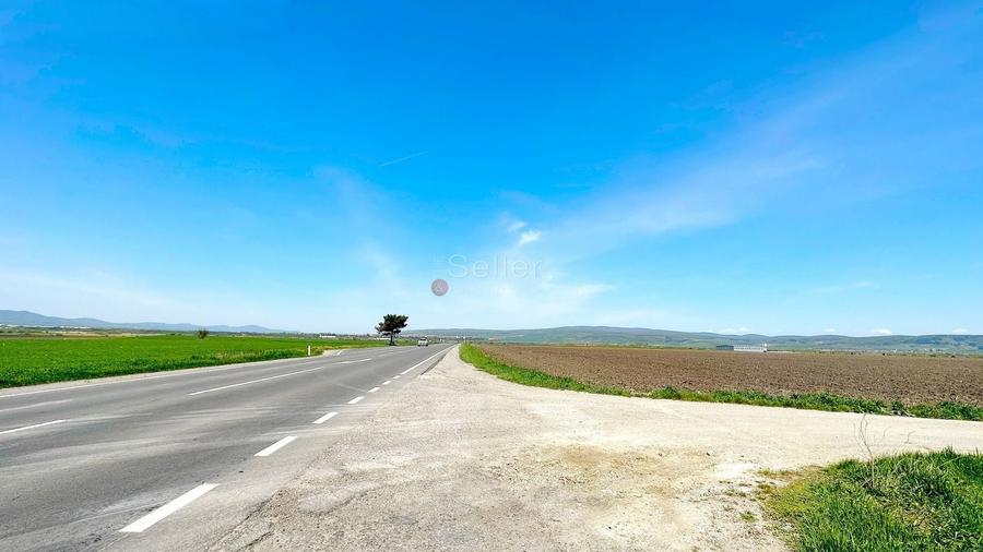 Teren Construcții intravilan de 60000 mp, în Feldioara