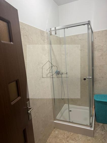 Garsonieră decomandată, mobilată în Metalurgiei