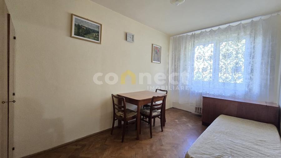 Apartament cu 4 camere decomandat în Gheorgheni