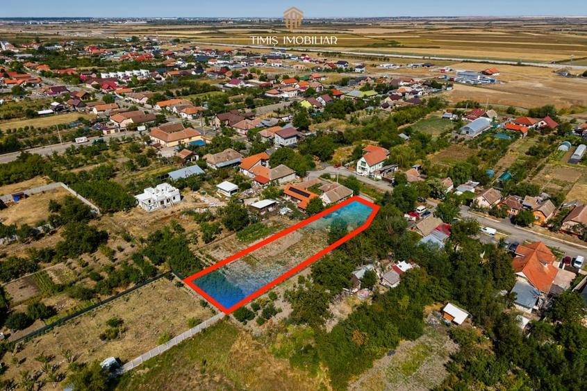 Teren Construcții intravilan de 1340 mp, în Remetea Mare