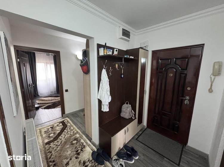 Apartament cu 4 camere, etaj 3 din 4 , Str. Belsugului , Micro 17. - 10