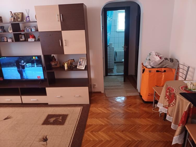 Apartament cu 2 camere semidecomandat în Dristor — fotografia 3