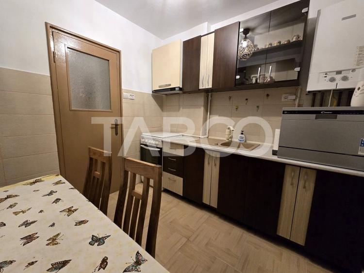 Apartament cu 2 camere decomandat, mobilat în Vasile Aaron
