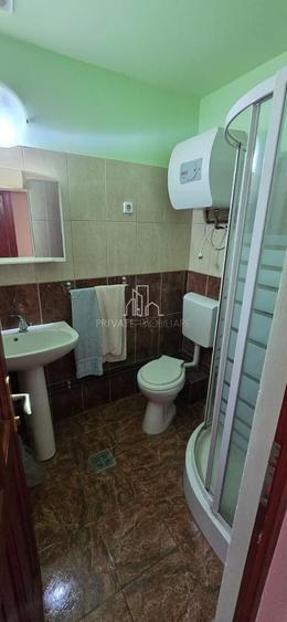 Casă individuală cu 5 camere cu Canalizare în Central