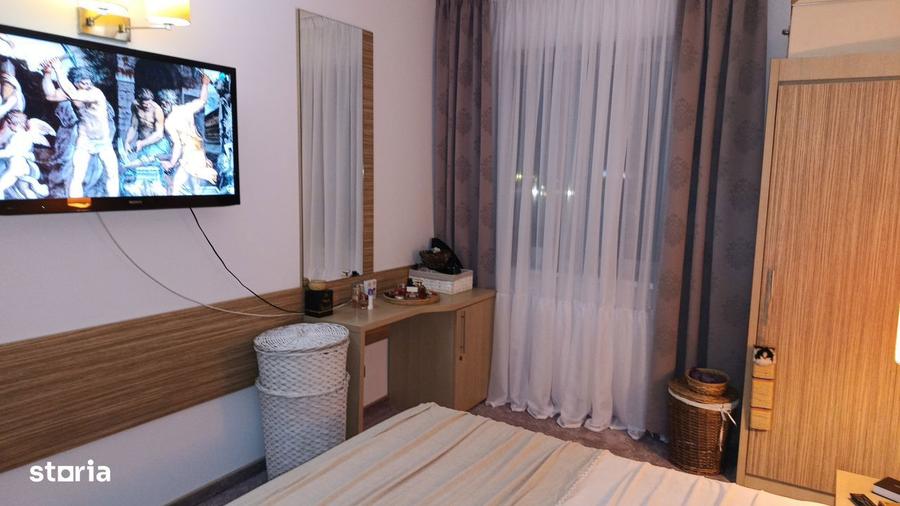 Apartament cu 3 camere în Vitan