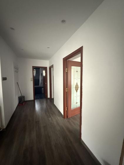 Spațiu comercial, de 100 mp, în Între Lacuri