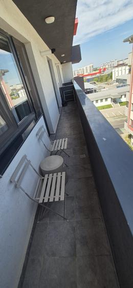 Apartament cu 2 camere decomandat în Roșu