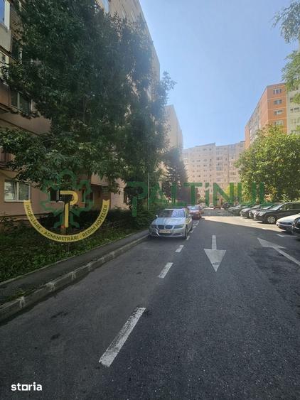 Apartament cu 3 camere decomandat în Trei Stejari
