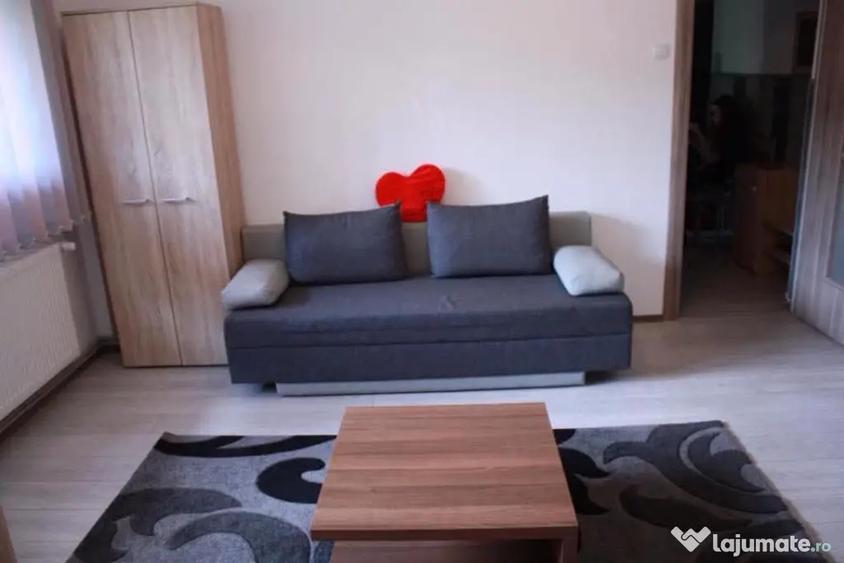Apartament cu 2 camere semidecomandat în Astra