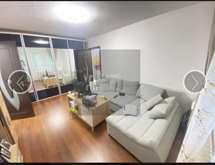 Apartament cu 2 camere semidecomandat în Olteniței