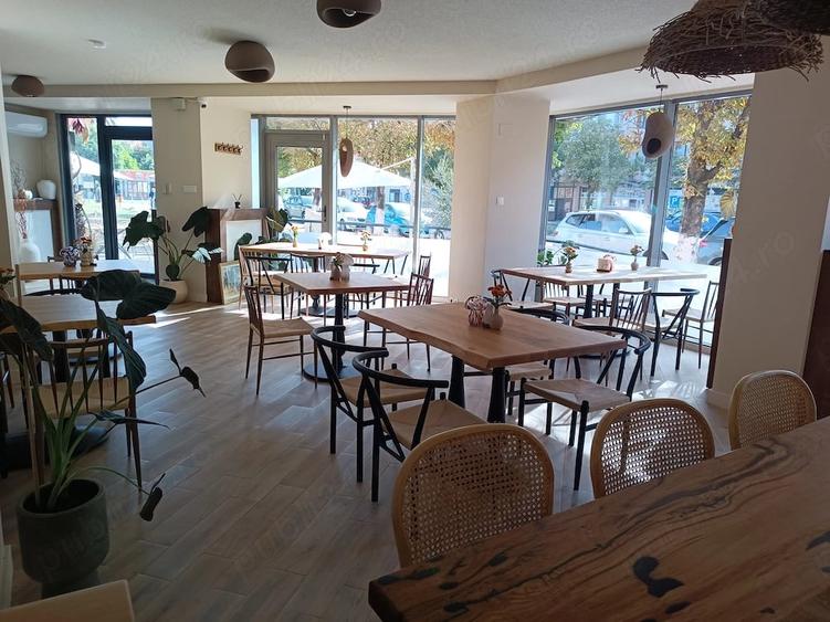 Spațiu comercial, de 148 mp, în Hunedoara