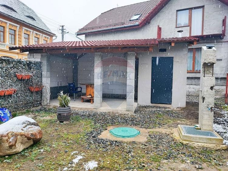 Casă cu 3 camere cu Teren 368 Mp în Sud