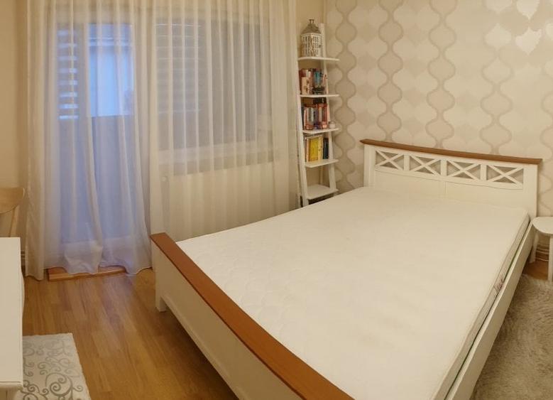 Apartament cu 2 camere decomandat în Palat