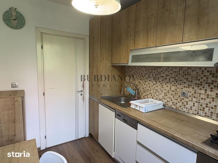 Apartament cu 3 camere - Metrou Costin Georgian - bd. 1 Decembrie 1918 - 7