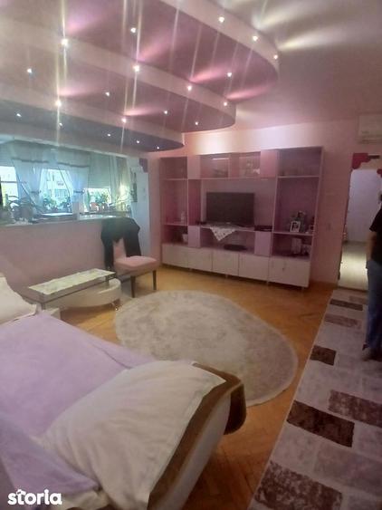 Apartament cu 3 camere în Girocului — fotografia 3