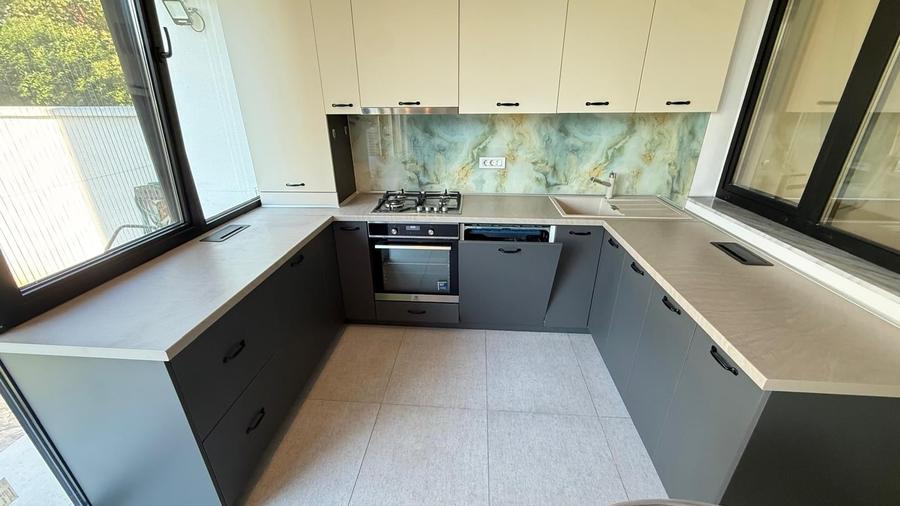 Apartament cu 4 camere în Pipera