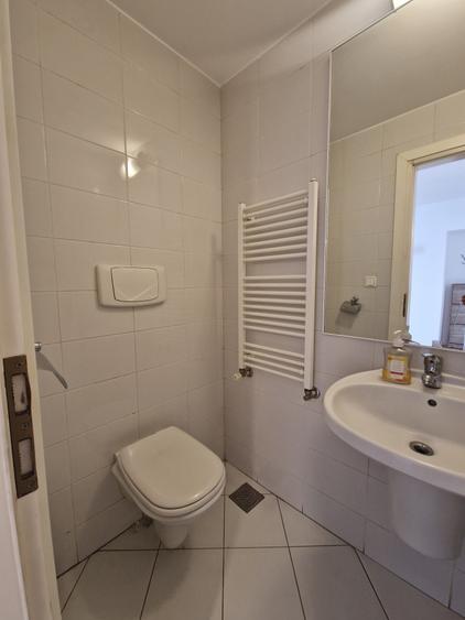 Apartament cu 3 camere decomandat în Kiseleff