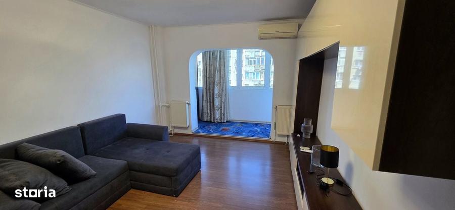 Apartament cu 3 camere decomandat în Crângași